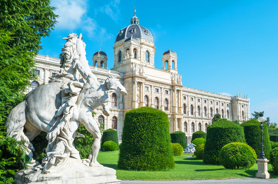 the beautiful viennese architectures