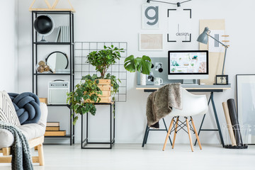 Canvas Print - Simple home office with tree