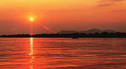 Wall Mural - Amazing sunset at Paraguai river in Pantanal, Brazil