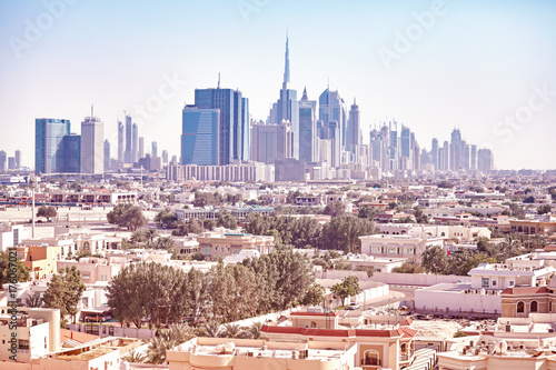 Plakat Kolor tonujący obrazek Dubaj linia horyzontu, Zjednoczone Emiraty Arabskie.