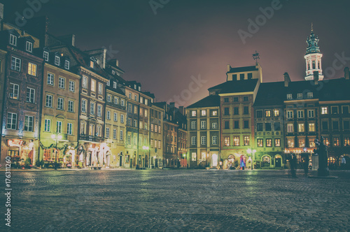 Zdjęcie XXL Stare Miasto nocą. Warszawa, Polska