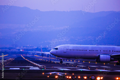 飛行機 アドビストックのデザイン かべいろ Com おしゃれ壁紙リフォーム貼り替え インクジェット壁紙のかべいろ Com 飛行機 アドビストックのデザイン かべいろ Com おしゃれ壁紙リフォーム貼り替え インクジェット壁紙のかべいろ Com