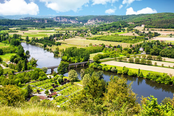 Domme. La Dordogne vue depuis le belvédère. Dordogne. Nouvelle Aquitaine