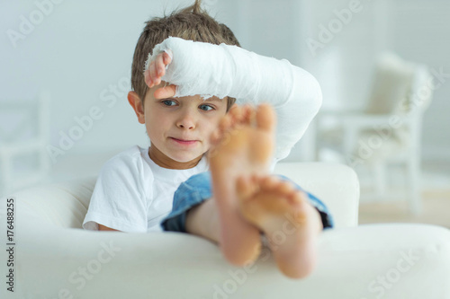 Fototapeta Child with an injury