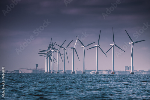 Fotografia Wind turbines farm in Baltic Sea, Denmark