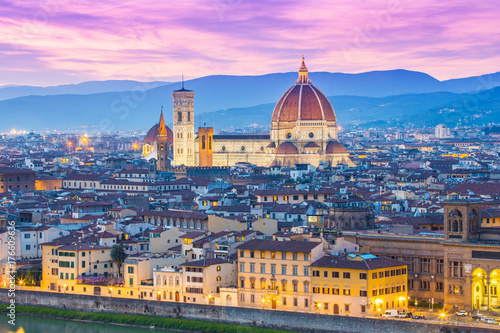 Plakat Noc widok Florencja miasta linia horyzontu w Tuscany, Włochy