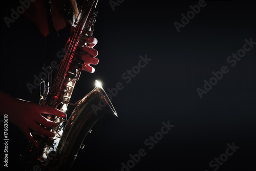 Plakaty Saksofon  saksofonista-saksofonista-grajacy-jazz