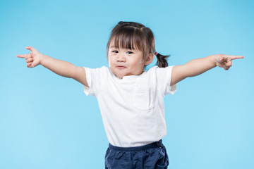 Poster - Lovely girl open hand palm over blue background