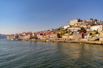 Canvas Print - VIew of Ribeira neighborhood and river Duero in Porto, Portugal