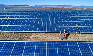 Wall Mural - solar power station