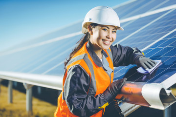 Wall Mural - solar power station
