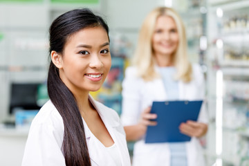 Wall Mural - asian pharmacist