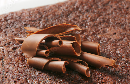 Plakat Brownie zwieńczone czekoladowymi lokami
