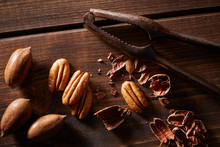 Peeled Pecan Nuts