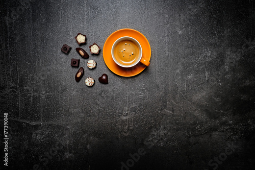 Zdjęcie XXL Espresso z czekoladą z góry