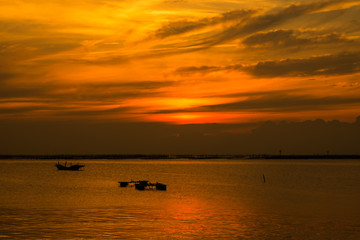 Wall Mural - twilight sky and sunset over the sea