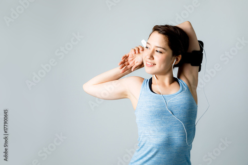 Fotomural Young woman with sports wear.