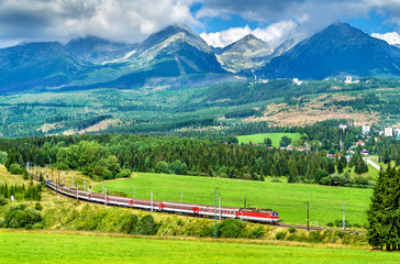 Wall Mural - Passenger train in the High Tatra Mountains, Slovakia