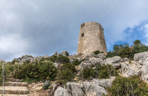Plakat Albercutx Tower na wyspie Majorka (Baleary, Hiszpania)