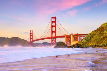 Fototapete - Golden Gate Bridge in San Francisco, California