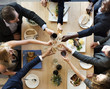 © Rawpixel.com - Group of diverse people are having lunch together