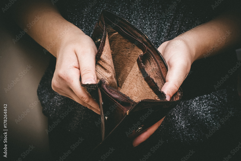 Old empty wallet in the hands .Vintage empty purse in hands of women ...