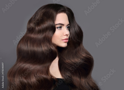 Healthy Long Wavy Hair Brunette Girl Beauty Portrait With Shiny