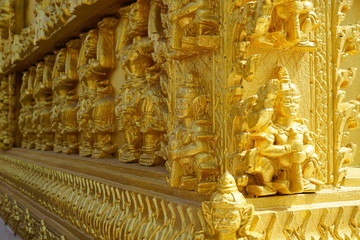 Poster - The sculpture is a work of Thai craftsmen. Mostly in temples.