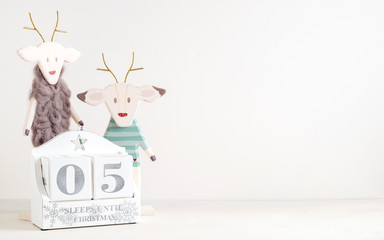 Wall Mural - Christmas calendar - 5 sleeps until christmas