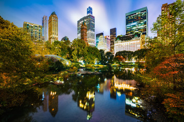 Wall Mural - The Pond by night, as viewed from Gapstow Bridge in Central Park, New York City