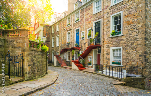 Zdjęcie XXL Malowniczy widok na stare miasto w Edynburgu. Szkocja.