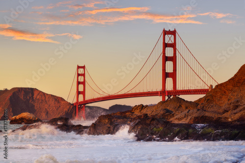 Golden Gate bridge in San Francisco, USA Fototapete