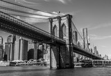 Fototapeta  - New York, Skyline mit Brooklyn Bridge
