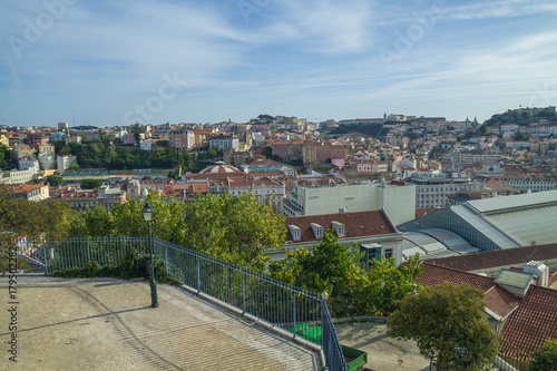 Photo Portugal, Lisabon, city park, roofs. 2014