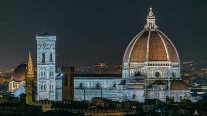 Wall Mural - Basilica di Santa Maria del Fiore in Florence at night timelapse - viewed from Piazzale Michelangelo