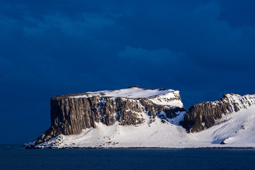 Wall Mural - English Strait, Antarctica.