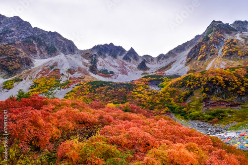 日本 長野県 北アルプス 穂高 涸沢カール 絶景 Buy This Stock Photo And Explore Similar Images At Adobe Stock Adobe Stock