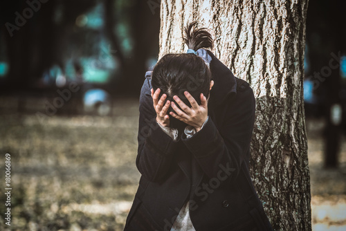木にもたれて落ち込む女性 Buy This Stock Photo And Explore Similar Images At Adobe Stock Adobe Stock 木にもたれて落ち込む女性 Buy This Stock Photo And Explore Similar Images At Adobe Stock Adobe Stock