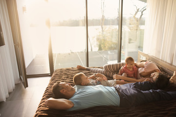 Wall Mural - Resting with the family