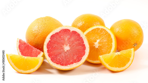 Dekoracja na wymiar  pomarancza-i-grejpfrut-na-bialym-tle