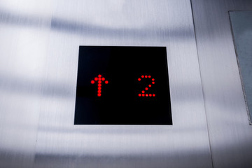 elevator screen show floor number