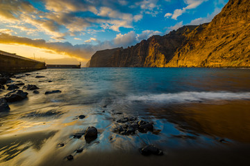 Wall Mural - romantic, multi-colored sunset in Tenerife, Los Gigantes cliffs