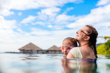 Sticker - Mother and daughter at resort