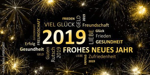 schwarz goldene Silvesterkarte mit Feuerwerk  Frohes neues Jahr 2019