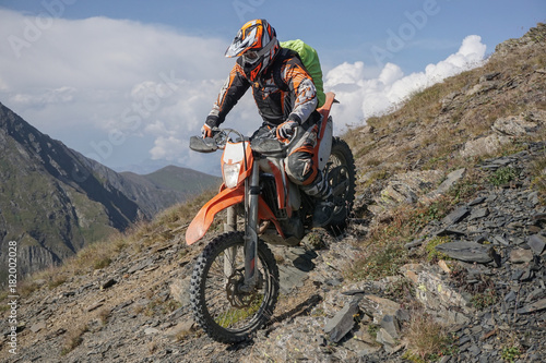 Fotomural Enduro journey with dirt bike high in the mountains