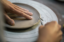 Crop Artisan Carving Clay Dish