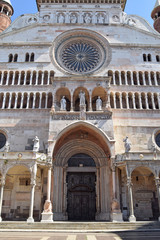 Wall Mural - The facade of the imposing Cathedral of Cremona - Cremona - Italy 18