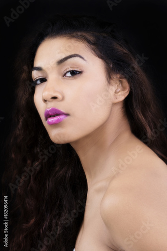 Fotografie, Obraz Bare Shoulders Portrait Attractive Latina Woman Dark Background