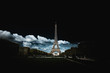 Eiffelturm in Paris. Starke Vignettierung. Moderner Stil. 