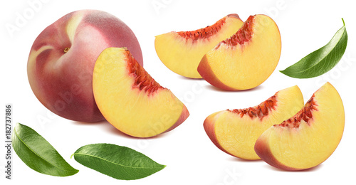 Stampe Peach, pieces and leaves set isolated on white background